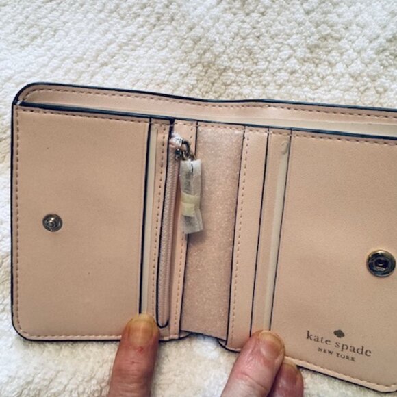 NWT Kate Spade Lena Small Bifold Wallet Pebble Leather Blush Cloud Pink - Picture 3 of 6